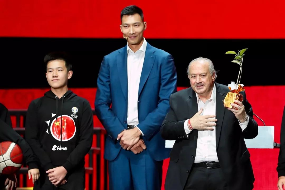 国际篮球冠军杯分组赛规则_篮球杯大赛_篮球比赛国际通用赛制