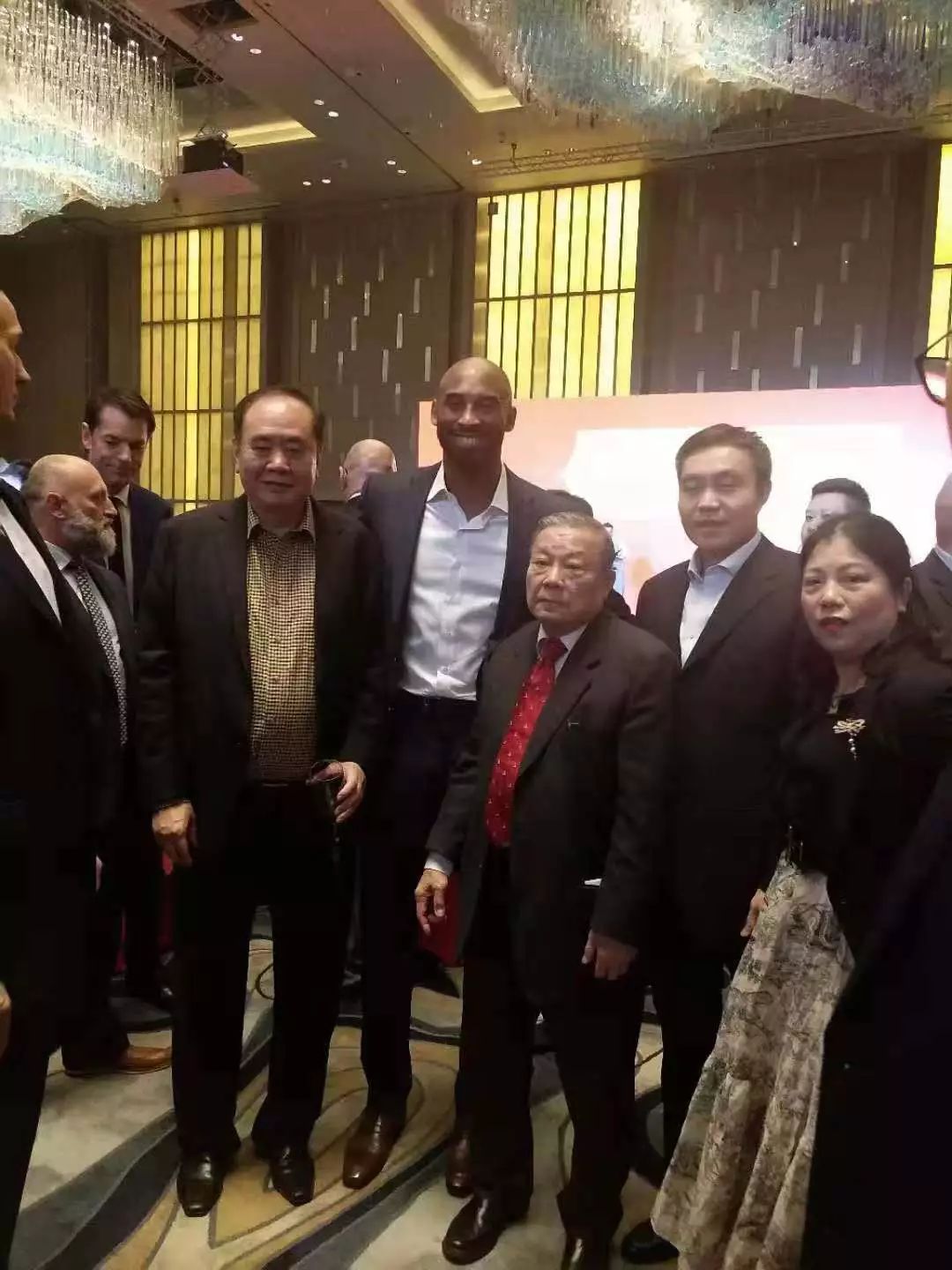 篮球杯大赛_国际篮球冠军杯分组赛规则_篮球比赛国际通用赛制