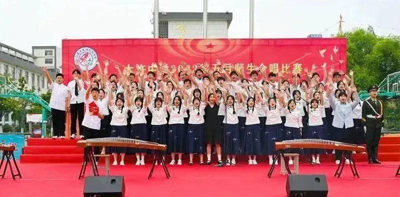 高中运动会大会来稿_大许高中运动会_高中运动会大本营海报手绘