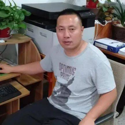 高中运动会大本营海报手绘_高中运动会大会来稿_大许高中运动会