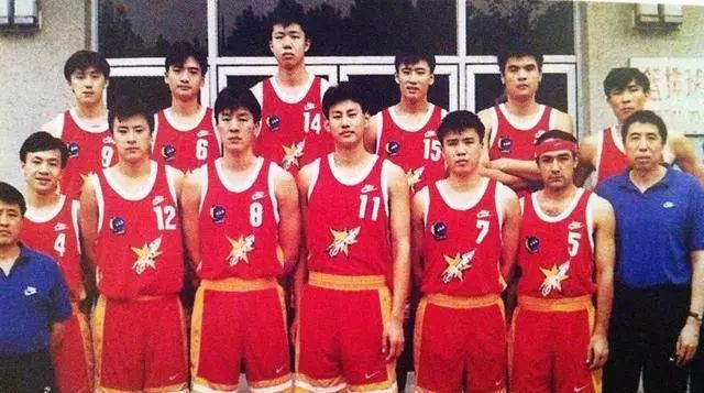 广东篮球高中学校_广东高中篮球最强是哪一所_广东高中篮球历史最好成绩