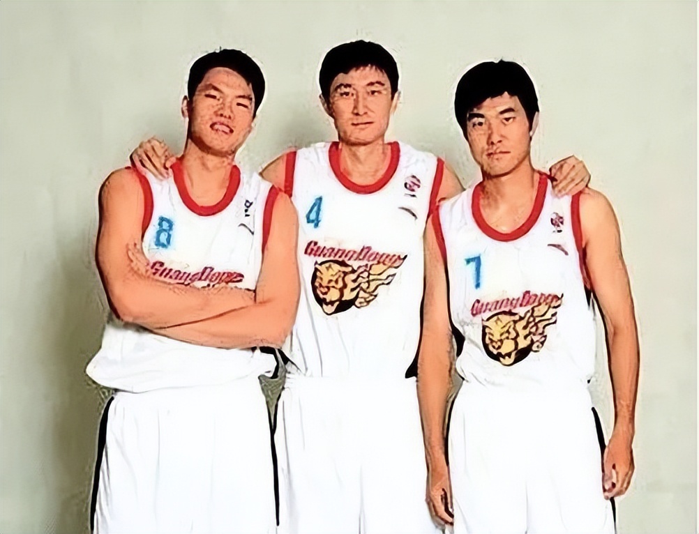广东高中篮球名校_广东高中篮球最强是哪一所_广东高中篮球历史最好成绩