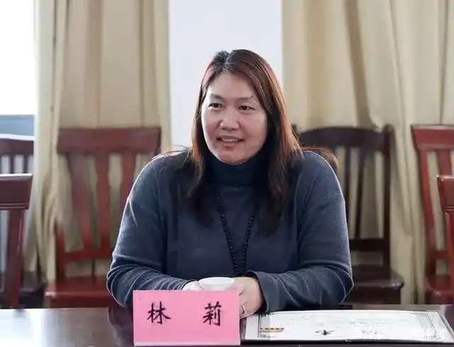 游泳世界冠军_世界游泳冠军第15名是谁_游泳冠军谁