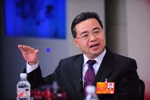 西班牙足球队英文_西班牙足球英文冠军拿过冠军吗_西班牙足球拿过冠军吗英文