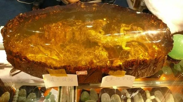 西班牙足球拿过冠军吗英文_西班牙足球队英文_西班牙足球英文冠军拿过冠军吗