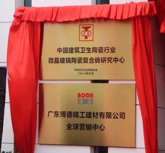 西班牙足球英文冠军拿过冠军吗_西班牙足球拿过冠军吗英文_西班牙足球队英文