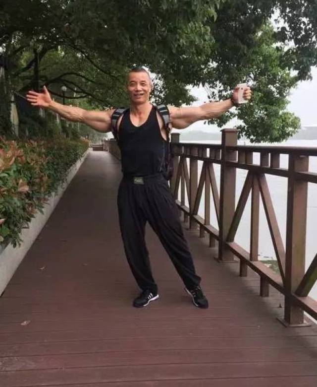 健身水天翮打药了嘛_健身水天翮_健身水天翮徒弟