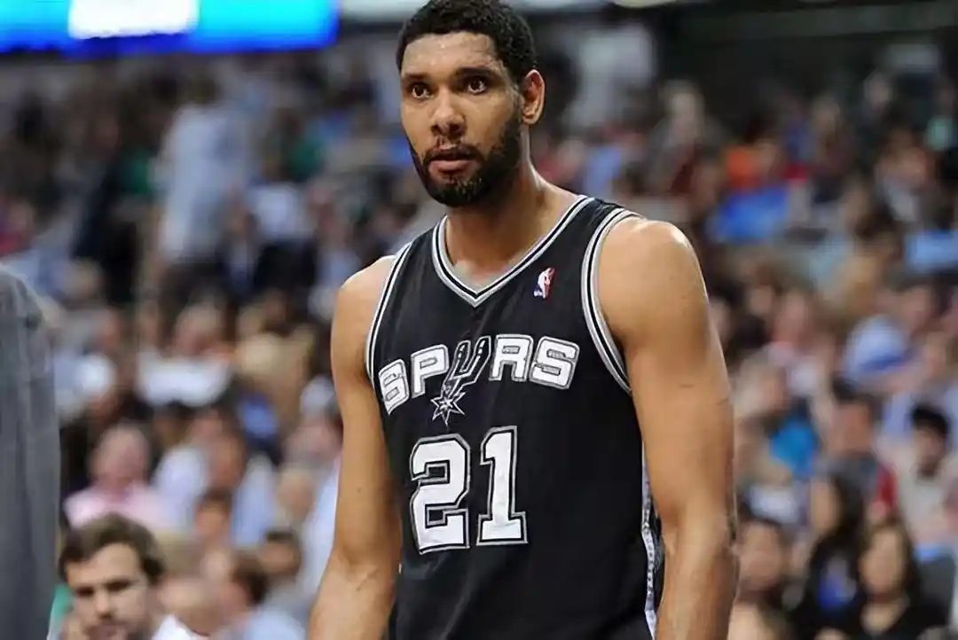 篮球nba历史球员排名_美媒篮球历史第一人是哪位_篮球各位置历史第一