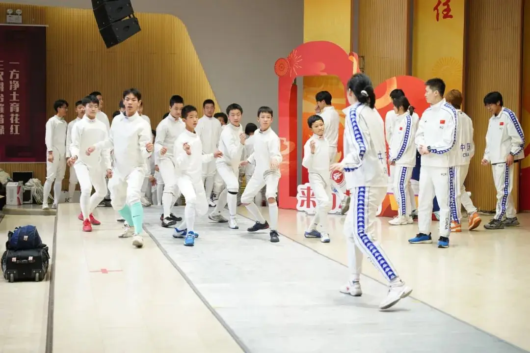 击剑技巧实战_击剑小技巧_教你击剑