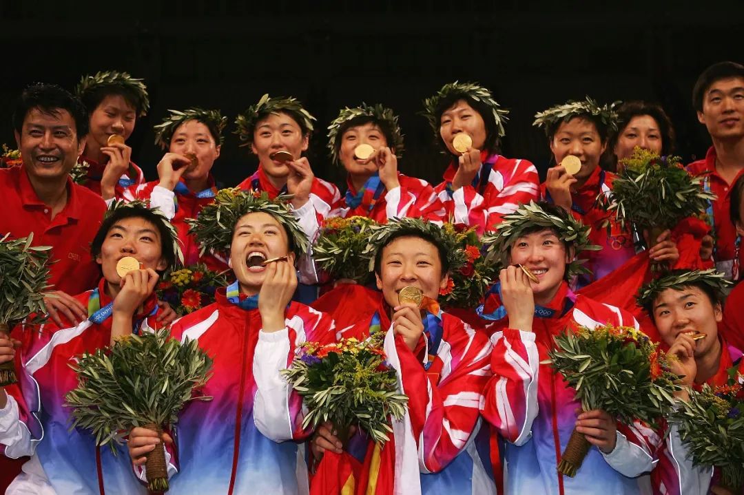 花样游泳6次世界冠军_花样游泳冠军_花样游泳冠军赛
